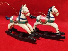 Caluti balansoar de epoca din lemn